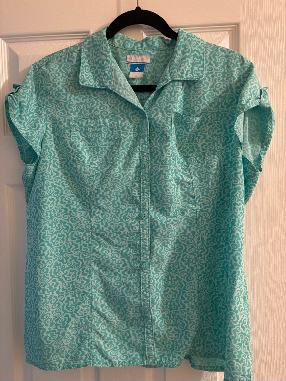 Columbia Teal Patterned Short-Sleeve Button-Down Shirt